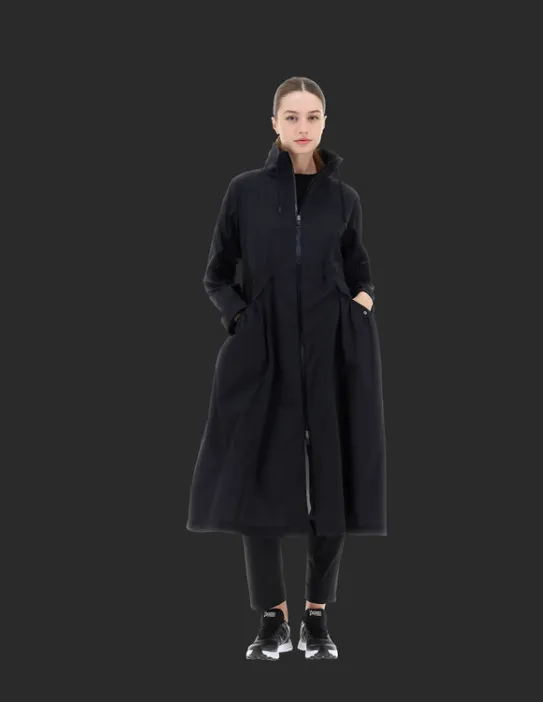 Black Laminar Raincoat in Ultra Light Nylon